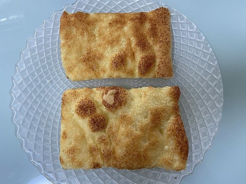 クロワールワンから180mの手作りパン屋さんの「ボンヴィボン」の「チーズパン」チーズパン・人気ＢＬＴサンドに使用しているパンです。お好みの具材を挟んでもそのままでもおすすめです。