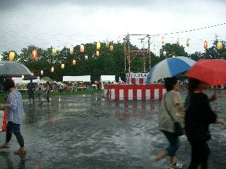 2011年たまプラーザ夏まつり　盆踊り会場（美しが丘公園・グラウンド） 