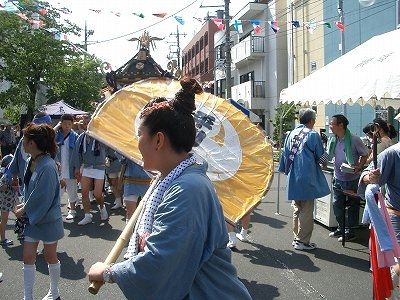 2012年たまプラーザ夏まつり平川神社の神輿 