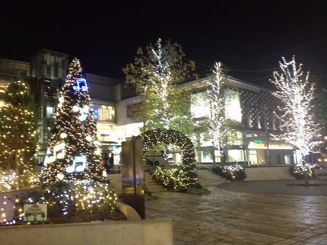 たまプラーザ駅北口のクリスマス２０１３年　たまプラーザ　クリスマス